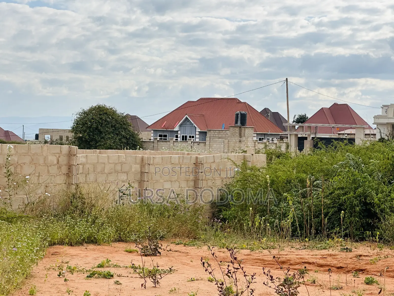 Kiwanja Kinauzwa Dodoma Mjini Nzuguni A