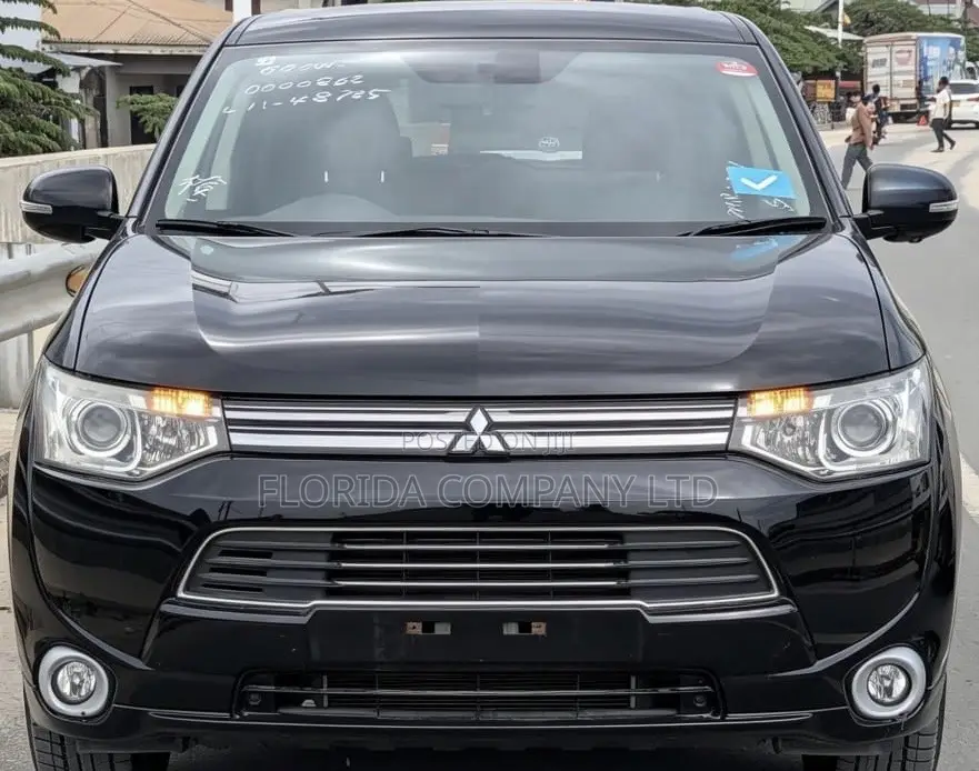 Mitsubishi Outlander 2013 Black