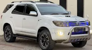 Toyota Fortuner 2016 White