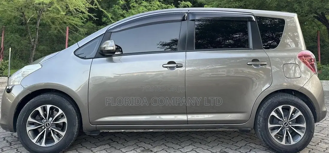 Toyota Ractis 2009