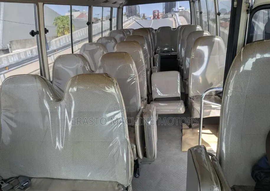 Toyota Coaster 2005