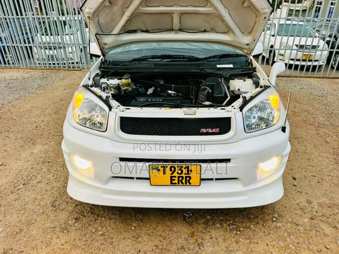 Toyota RAV4 2005 White