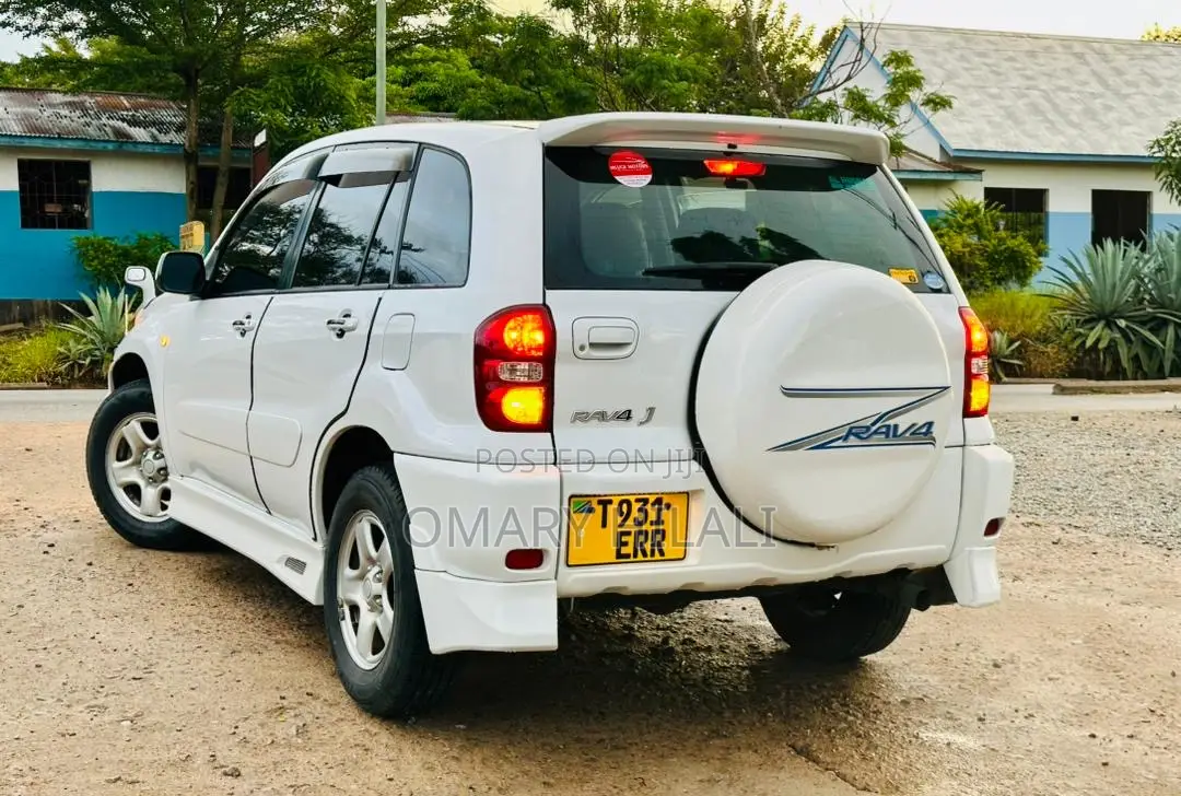 Toyota RAV4 2005 White