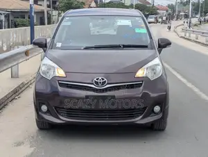 Toyota Ractis 2012 Maroon