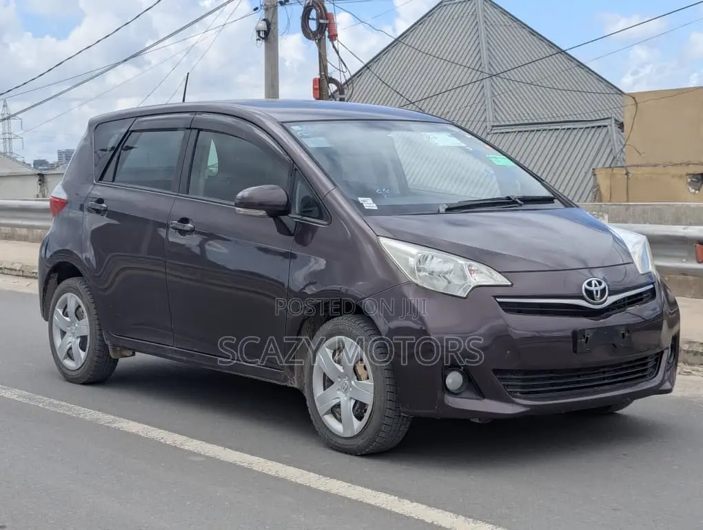 Toyota Ractis 2012 Maroon