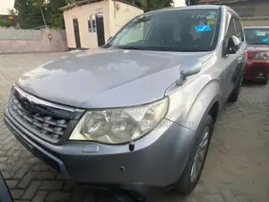 Subaru Forester 2011 Silver