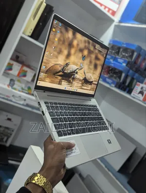 New Laptop HP EliteBook 645 G9 16GB AMD Ryzen 5 SSD 256GB