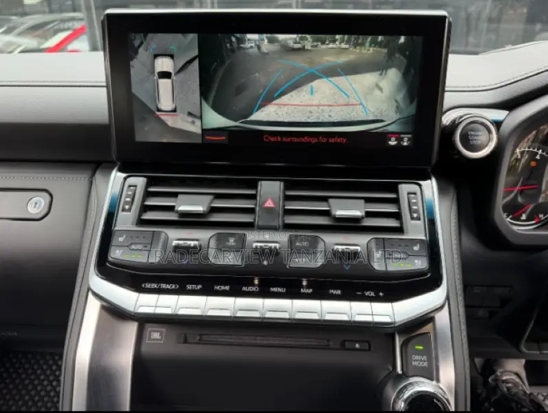 Toyota Land Cruiser LC300 2023 Pearl