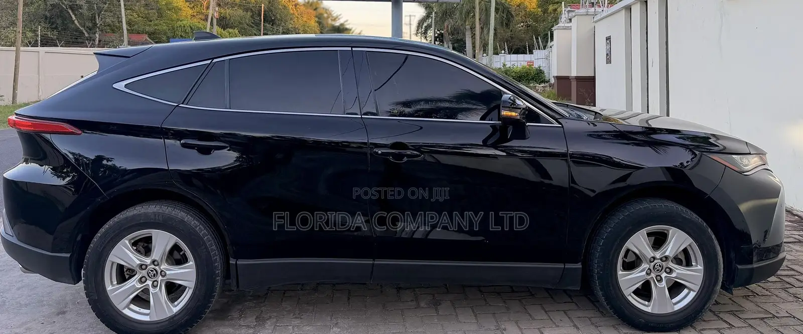 Toyota Harrier 2021 Black