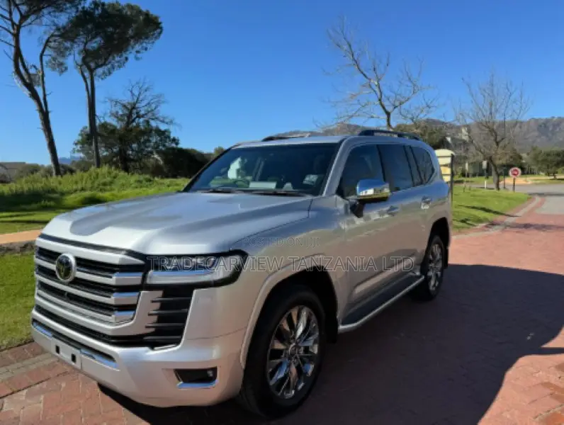New Toyota Land Cruiser 2026 Silver