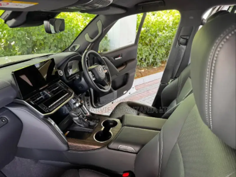 New Toyota Land Cruiser 2026 Silver