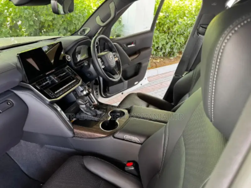 New Toyota Land Cruiser 2026 Silver