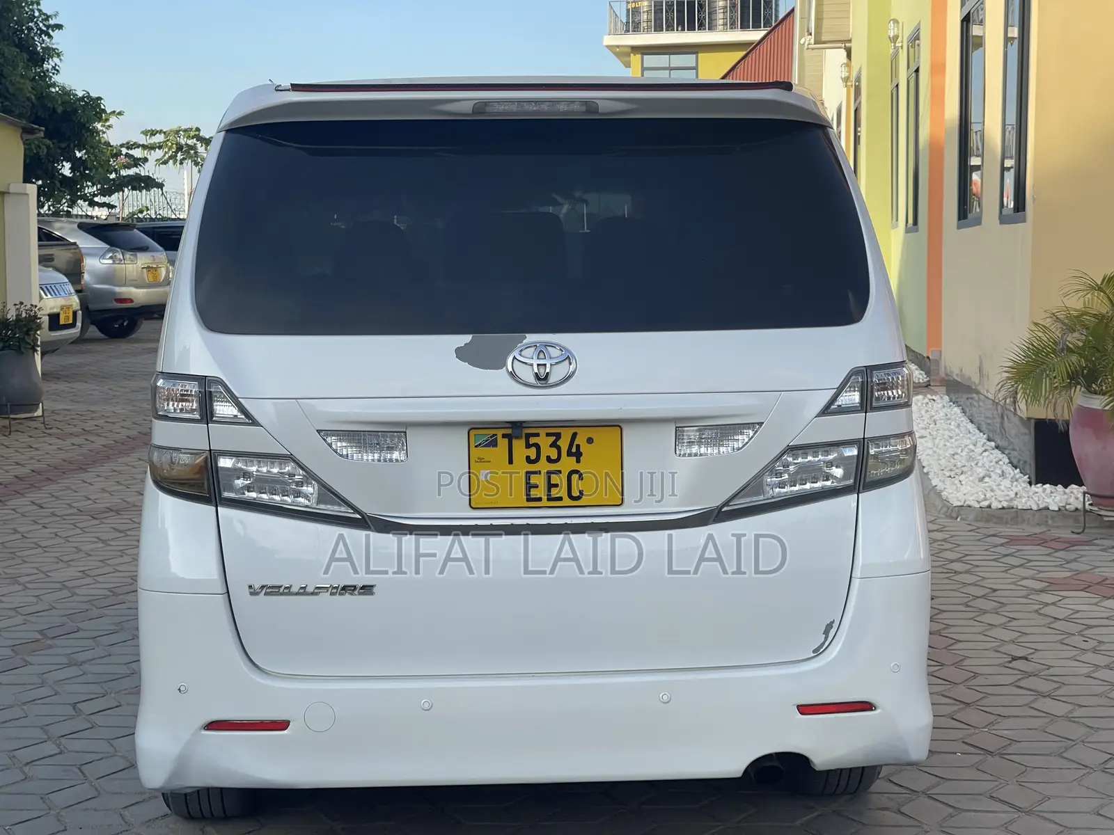 Toyota Alphard 2010 White