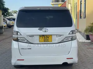 Toyota Alphard 2010 White