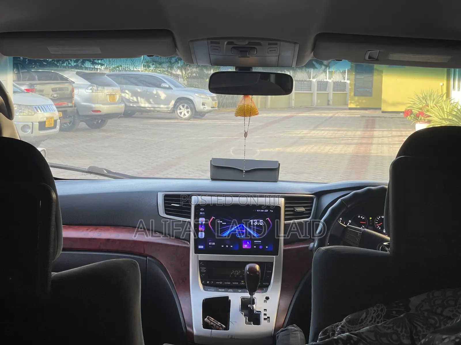 Toyota Alphard 2010 White