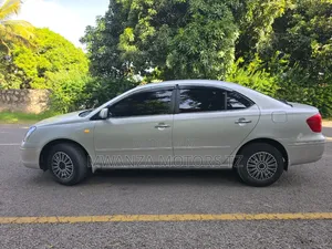 Toyota Premio 2005 Silver