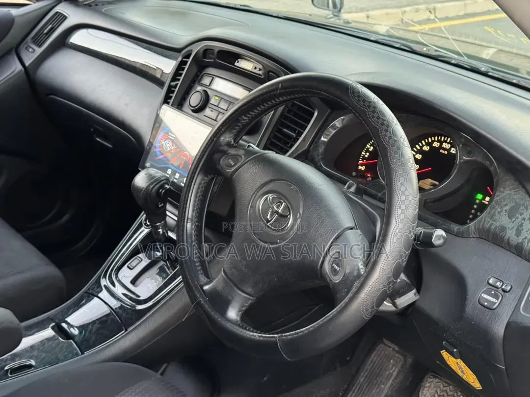 Toyota Kluger 2004 Black