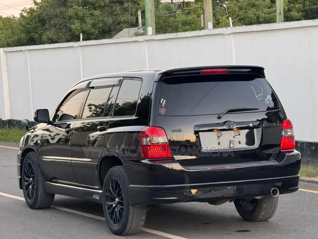 Toyota Kluger 2004 Black