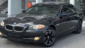 BMW 5 Series 528i 2013 Gray