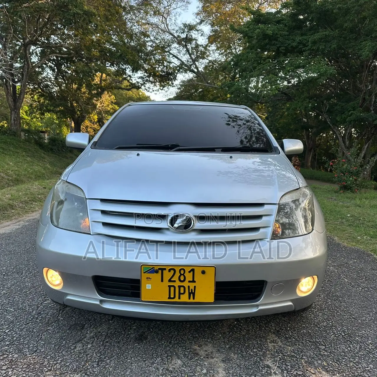 Toyota IST 2005 Silver