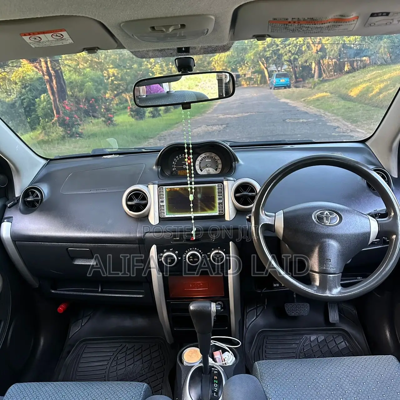 Toyota IST 2005 Silver