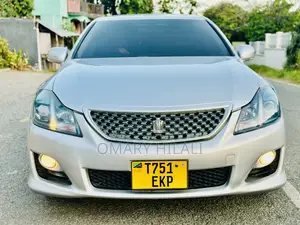 Toyota Crown 2009 Silver