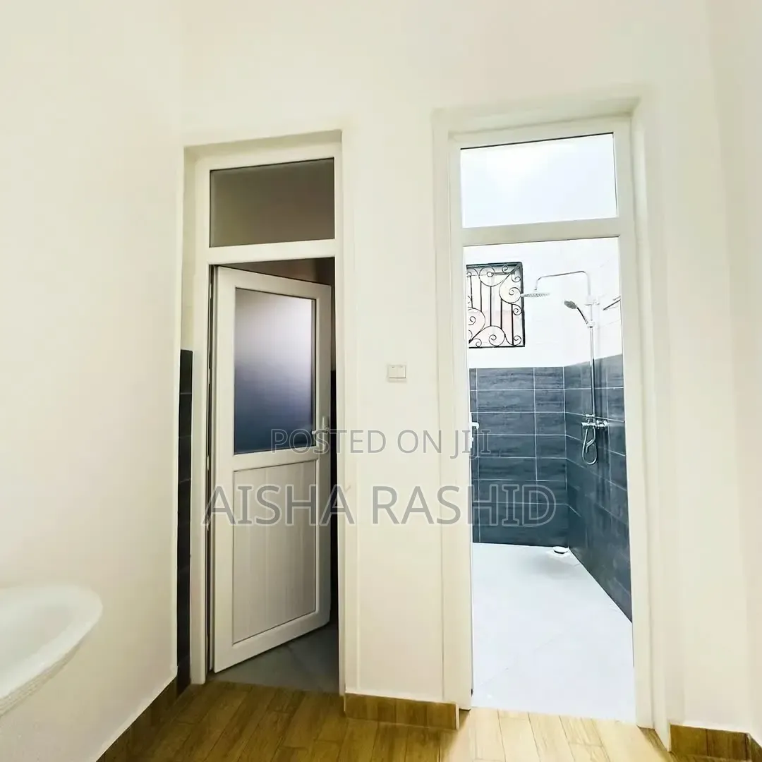 3bdrm House in Kinyerezi for rent