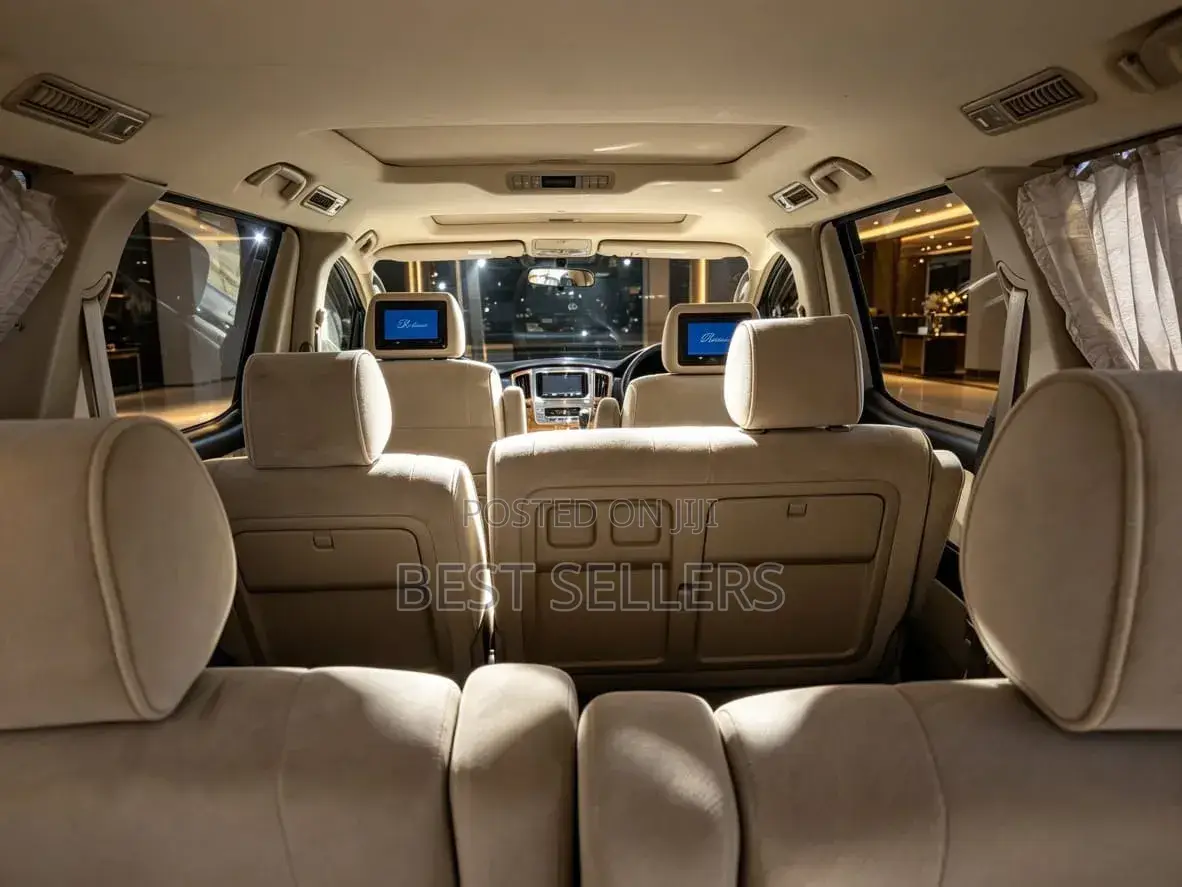Toyota Alphard 2.4 Petrol FWD 2005 White