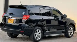 Toyota Vanguard 2010 Black