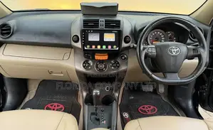 Toyota Vanguard 2010 Black