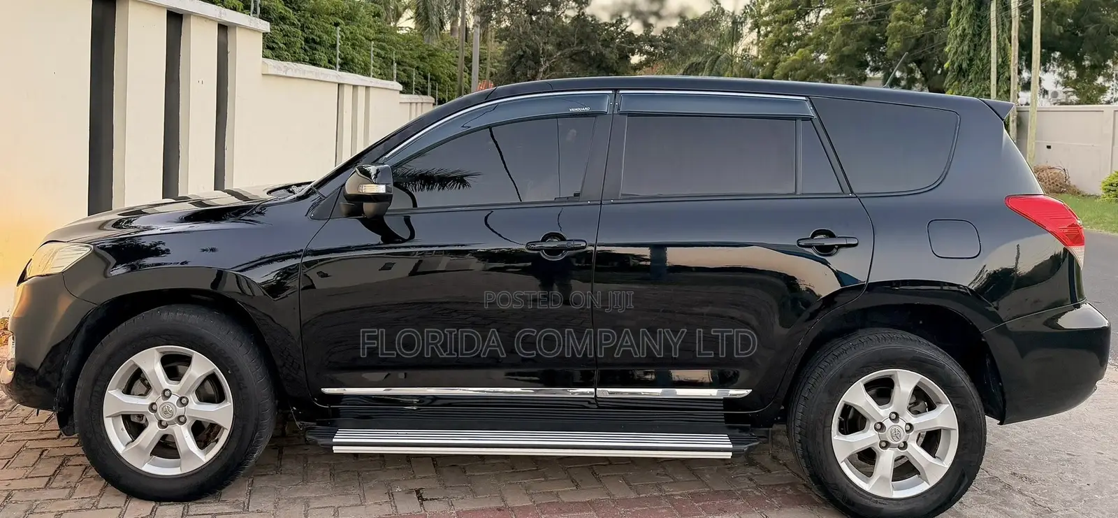 Toyota Vanguard 2010 Black