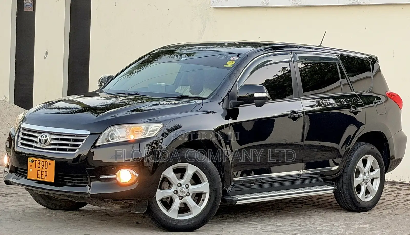 Toyota Vanguard 2010 Black