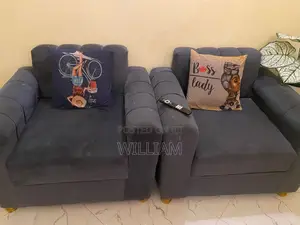 Masofa Mazuri Na Mito Yake , Visturi Na Meza