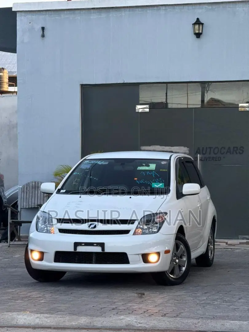 Toyota IST 2006 White