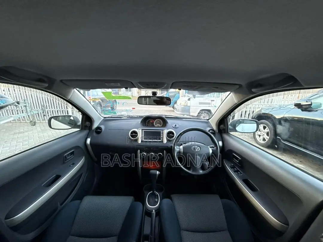 Toyota IST 2006 White