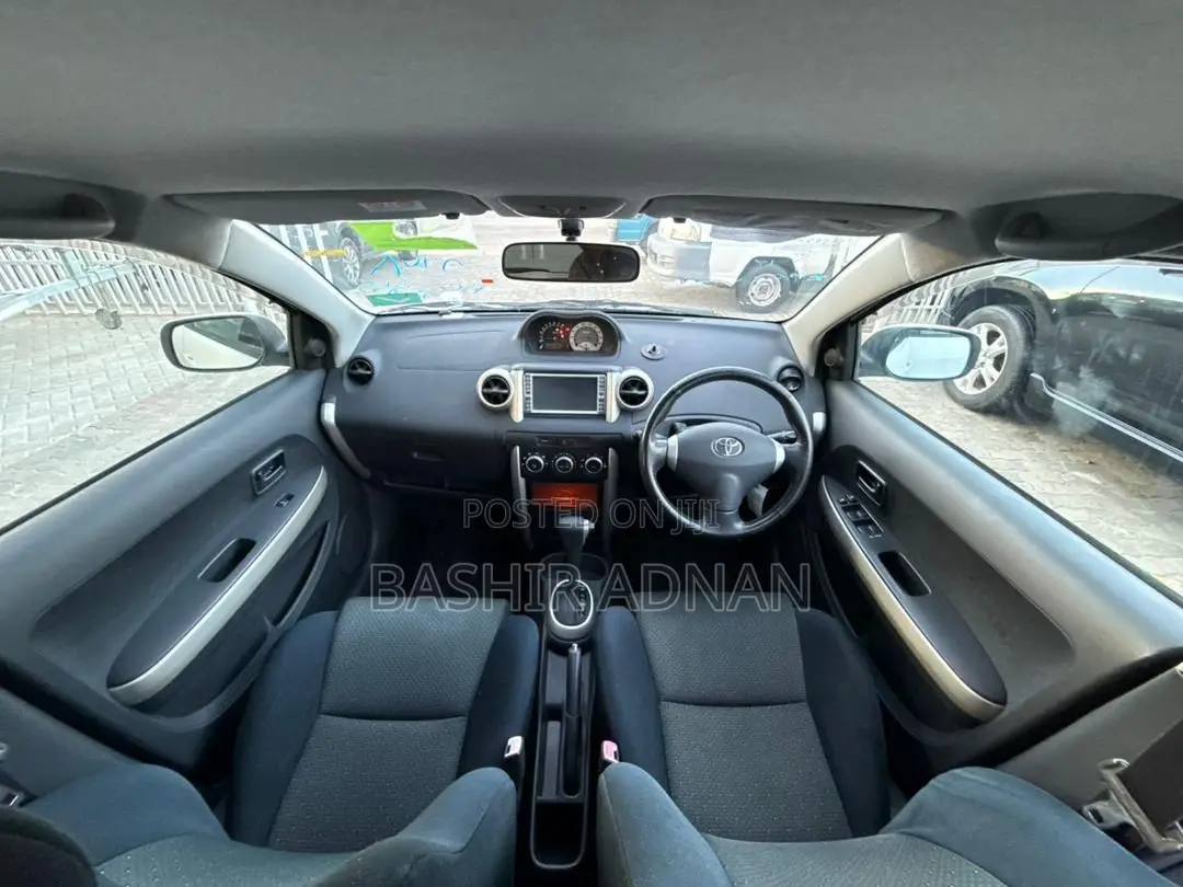Toyota IST 2006 White