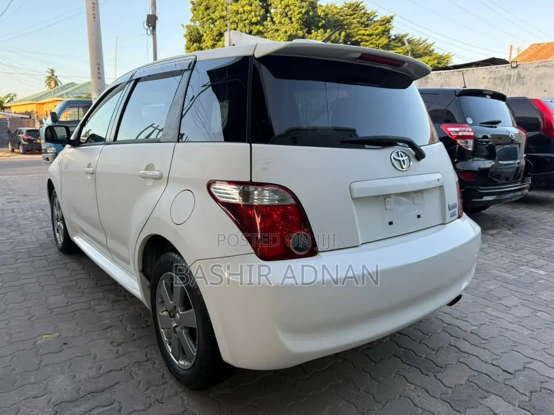 Toyota IST 2006 White