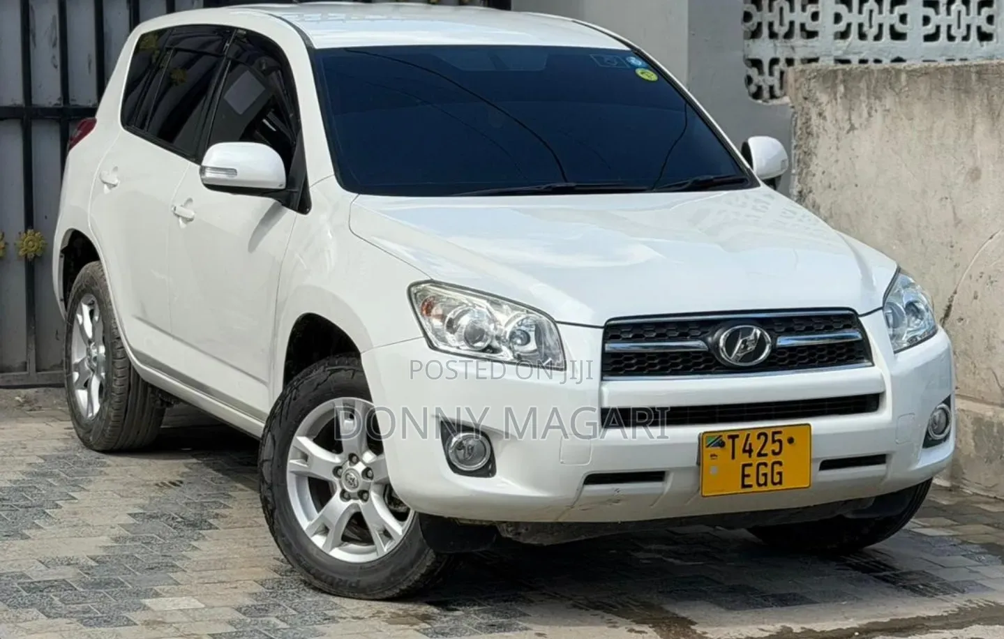 Toyota RAV4 2008 White