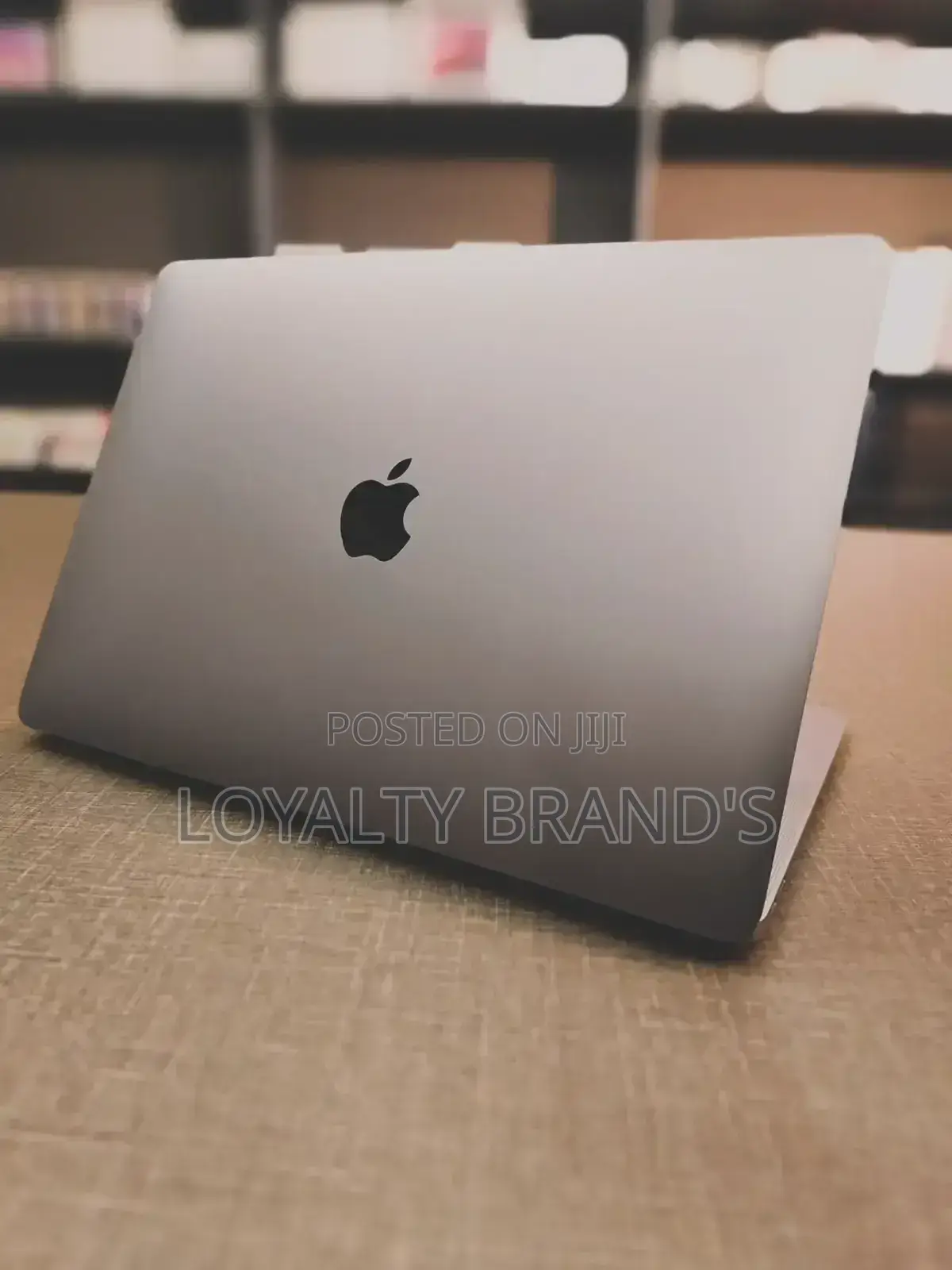 New Laptop Apple MacBook Air 2020 M1 8GB Apple M1 SSD 256GB