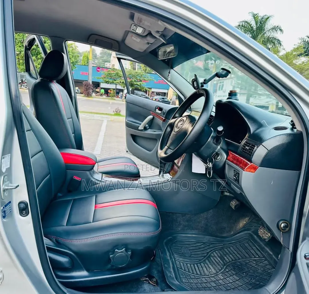 Toyota Premio 2004 Silver