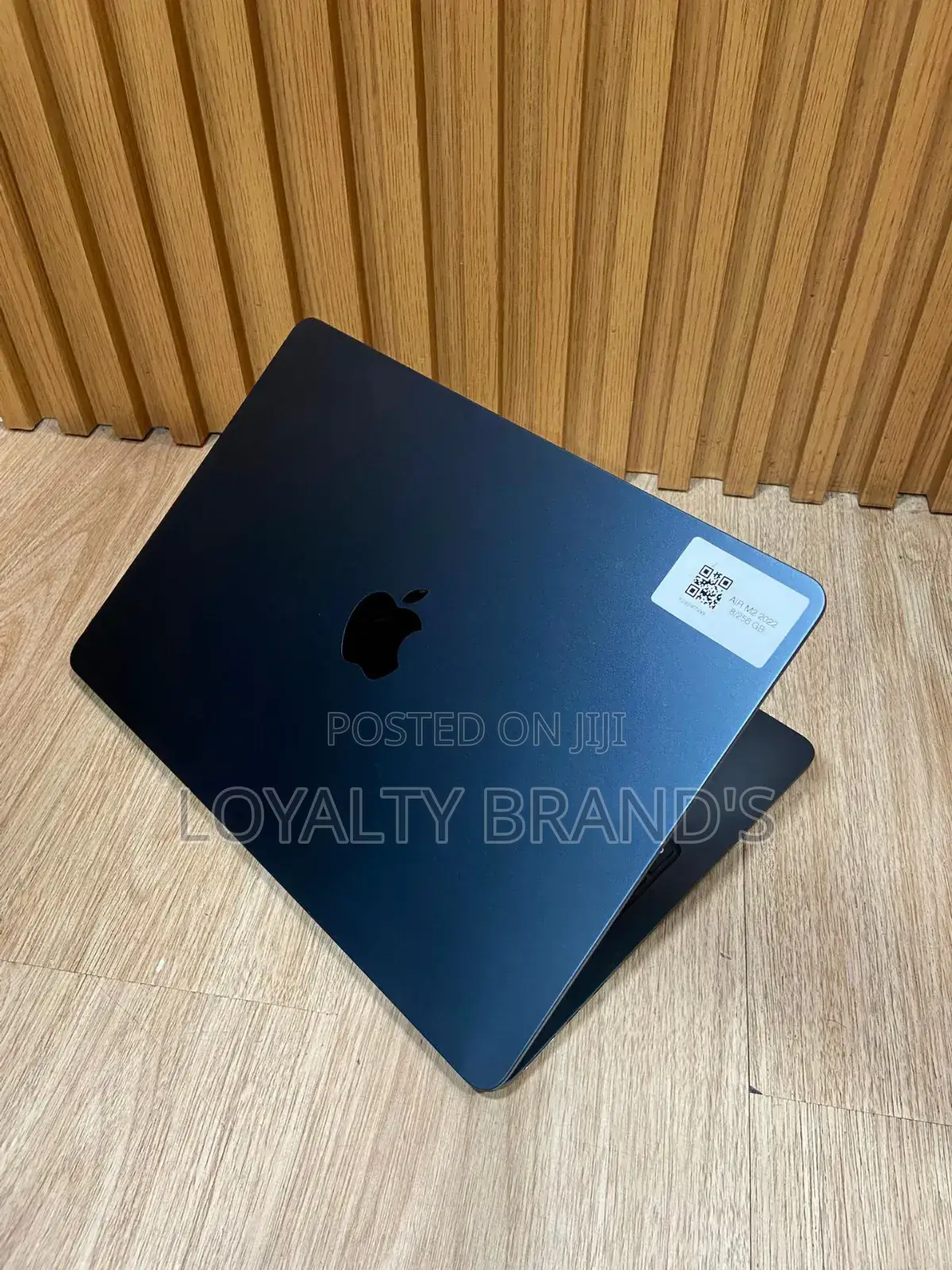 New Laptop Apple MacBook Air 2023 M2 8GB Apple M2 SSD 512GB