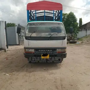 Mitsubishi Canter 2004 White for Sale