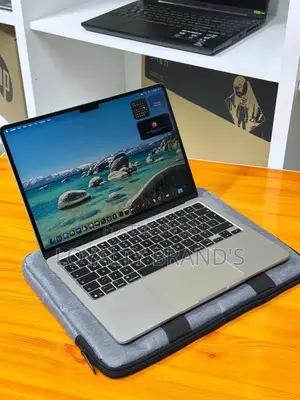 New Laptop Apple MacBook Air 2025 M4 13-inch 24GB Apple M4 SSD 512GB
