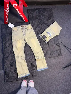 Zara Wide Legs Jeans Collection Available