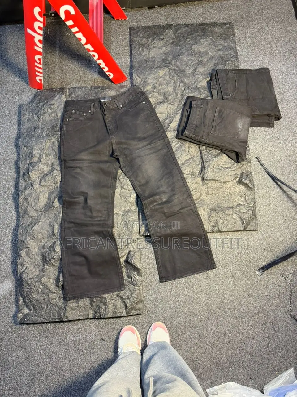Zara Wide Legs Jeans Collection Available
