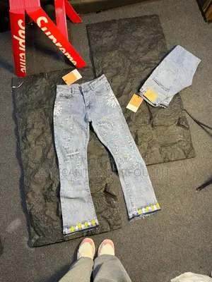 Zara Wide Legs Jeans Collection Available
