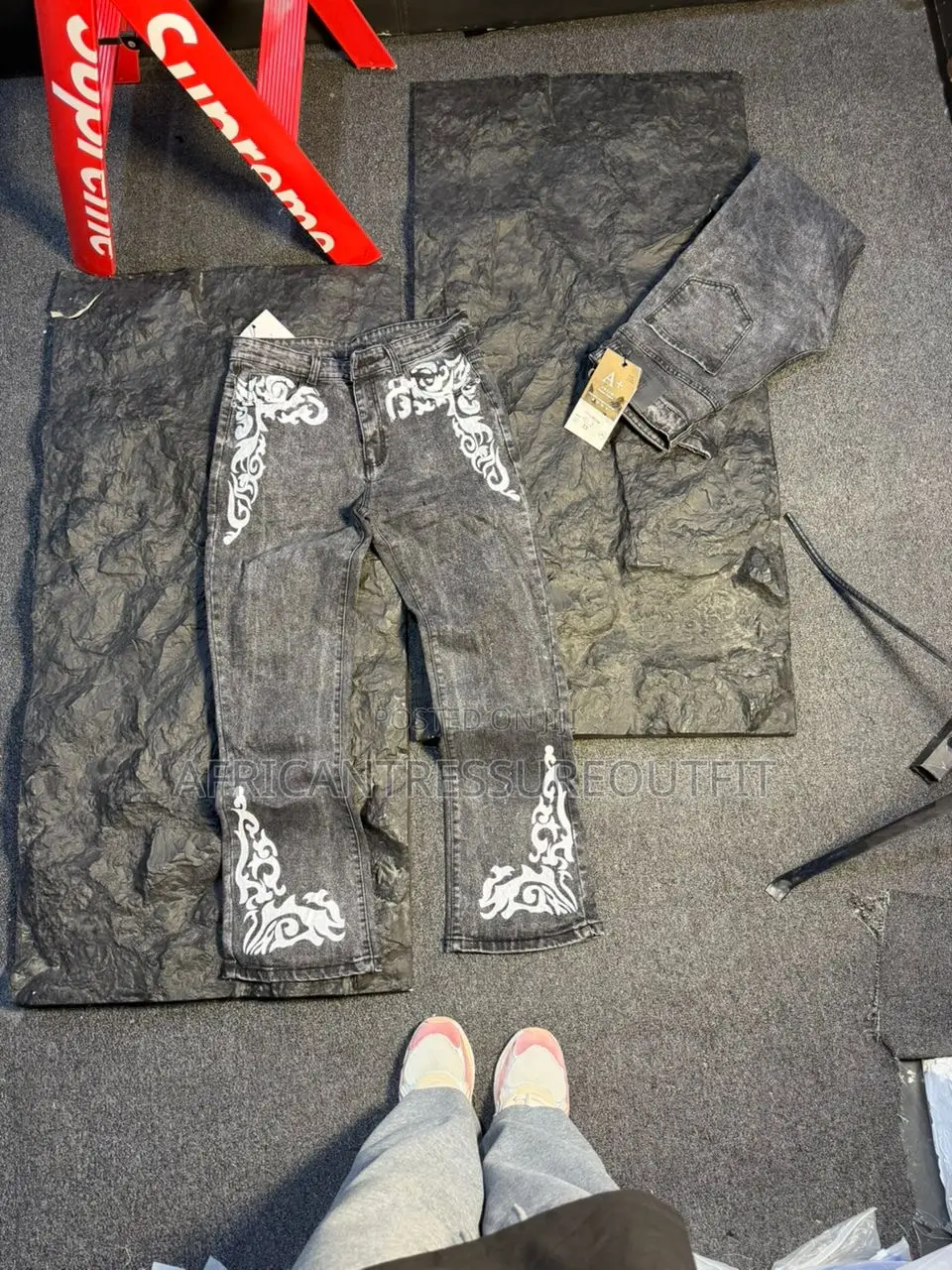 Zara Wide Legs Jeans Collection Available