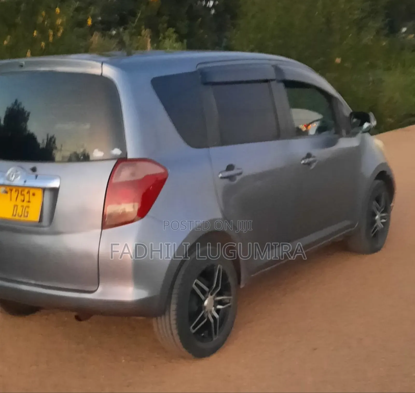 Toyota Ractis 2006 Gray