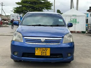 Toyota Raum 2005 Blue