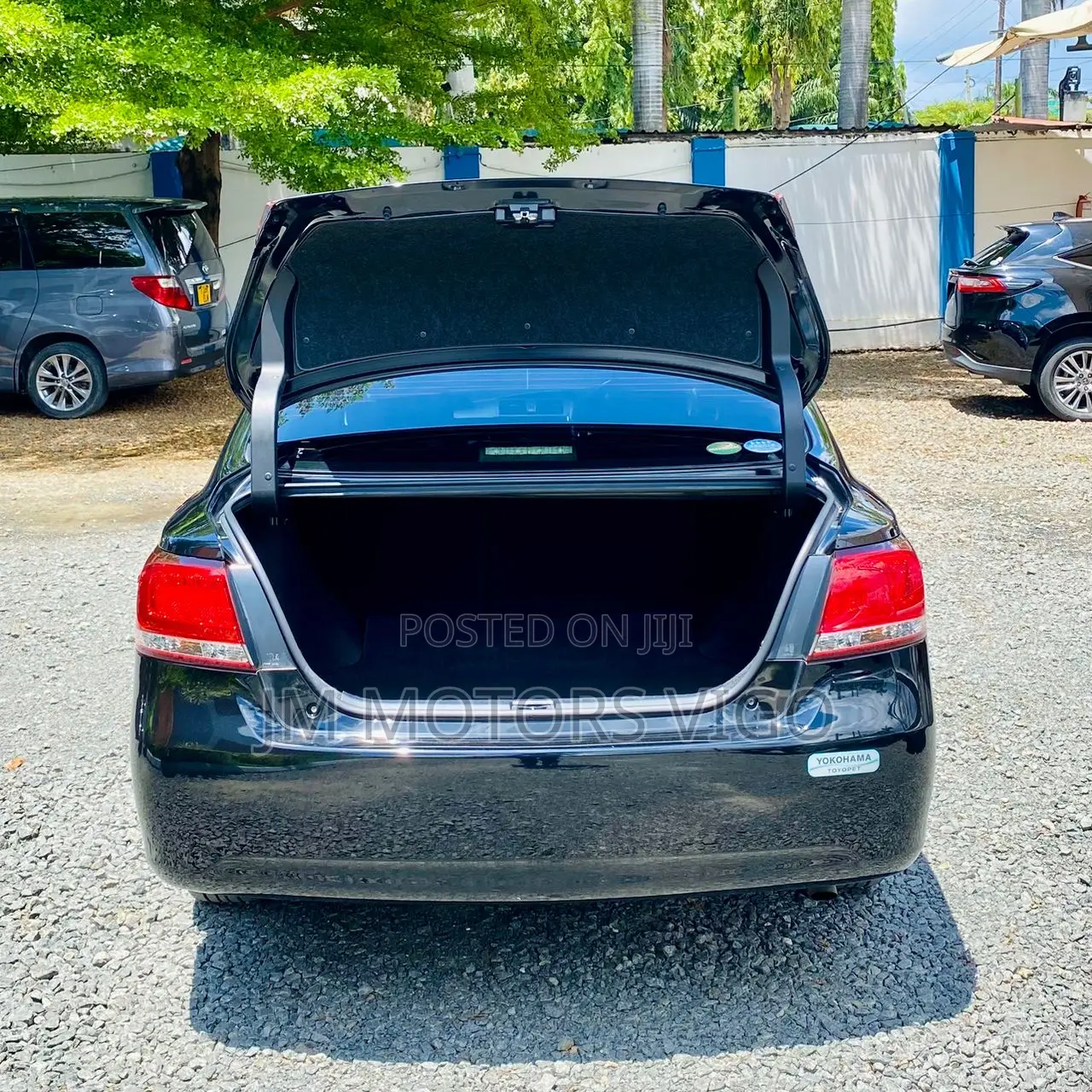 Toyota Premio 2016 Black